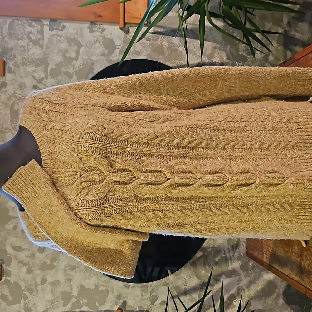 Womens sweater - Picture 4 of 12
